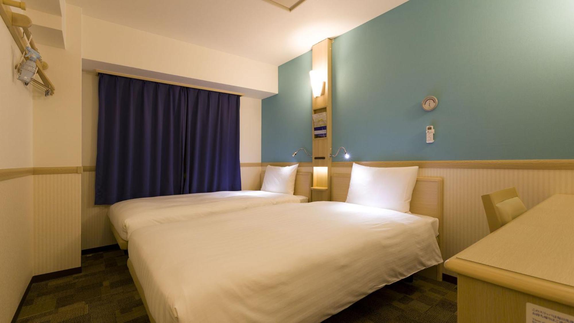 Toyoko Inn Odawara Eki Higashi Guchi Pokoj fotografie